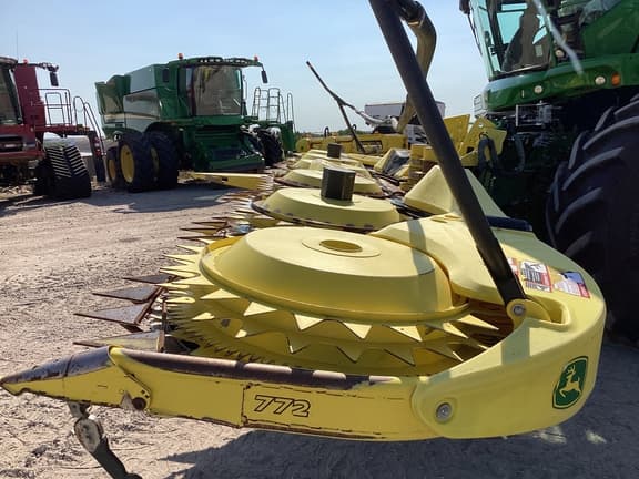 Image of John Deere 772 equipment image 3
