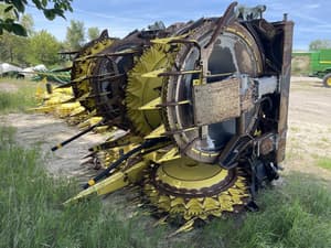 2022 John Deere 772 Image