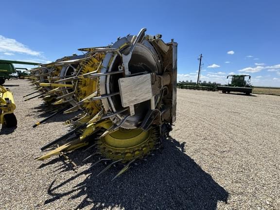 Image of John Deere 772D Primary image