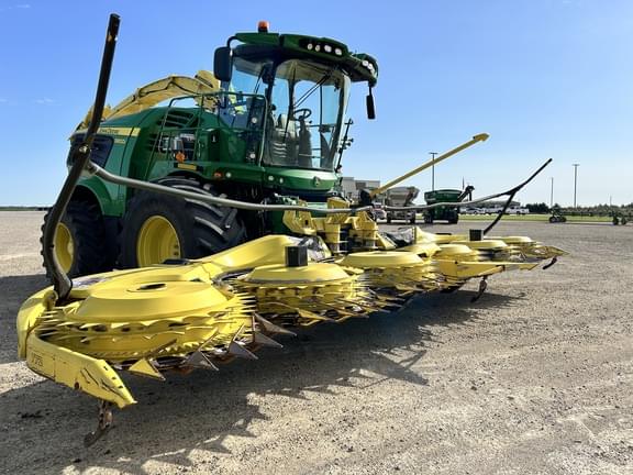 Image of John Deere 772 equipment image 3