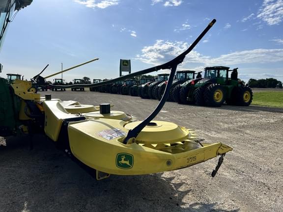 Image of John Deere 772 equipment image 4