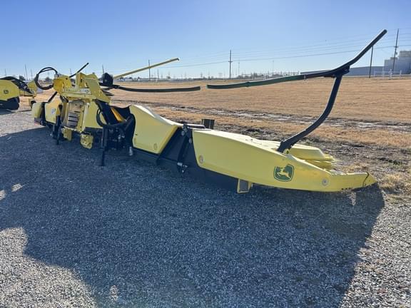 Image of John Deere 772 equipment image 3