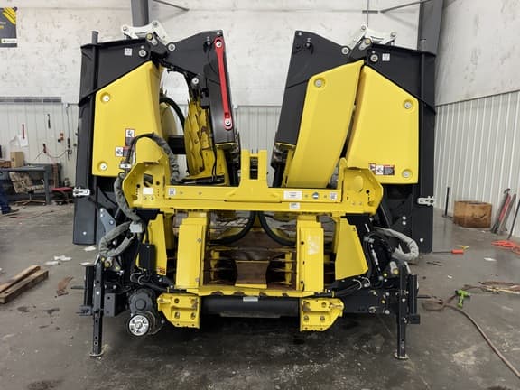 Image of John Deere 772 equipment image 4