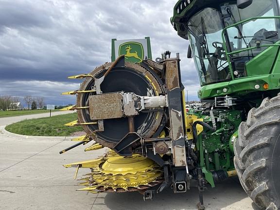 Image of John Deere 772 Primary image