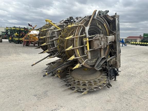 Image of John Deere 772 Primary image