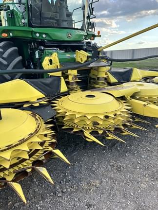 Image of John Deere 772 equipment image 4