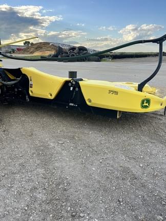Image of John Deere 772 equipment image 1