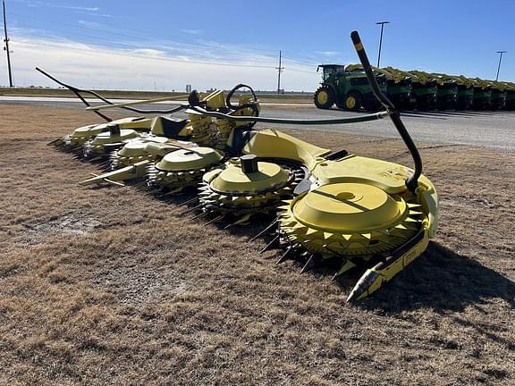 Image of John Deere 772 equipment image 4