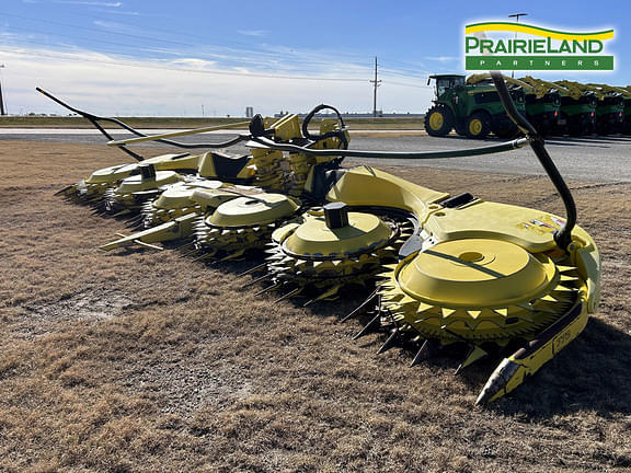 Image of John Deere 772 Primary image