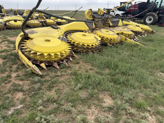 Image of John Deere 772 equipment image 1