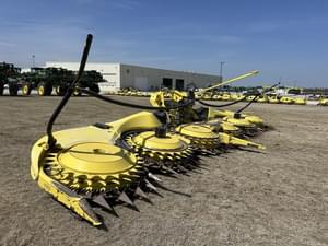 2022 John Deere 772 Image