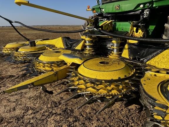 Image of John Deere 772 equipment image 2