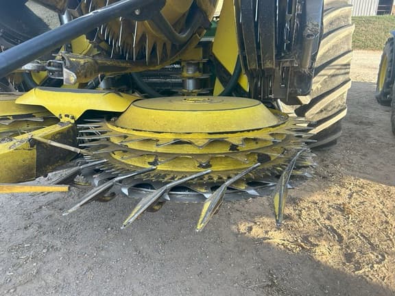 Image of John Deere 772 equipment image 2