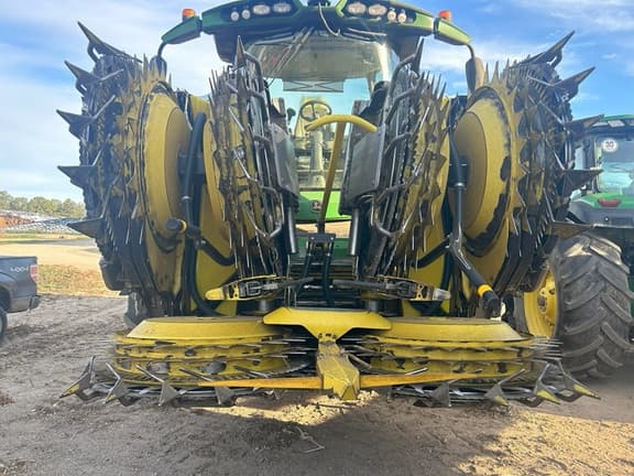 Image of John Deere 772 equipment image 3