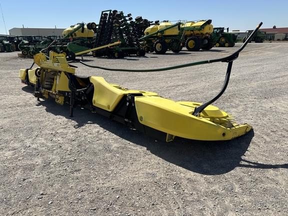 Image of John Deere 772 equipment image 3