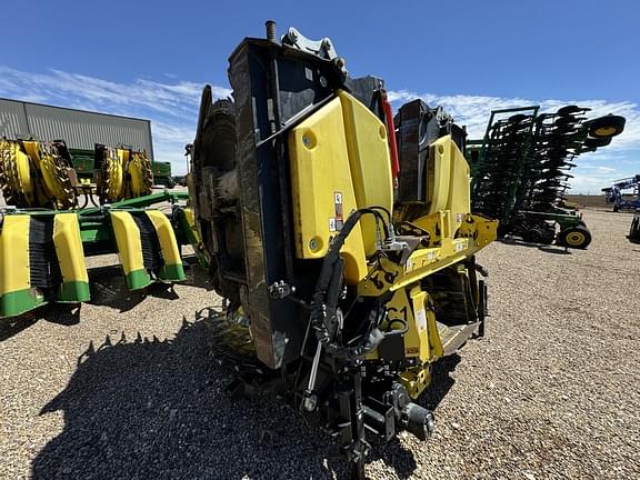 Image of John Deere 772 equipment image 2