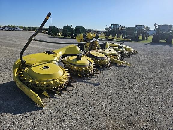 Image of John Deere 772 equipment image 3