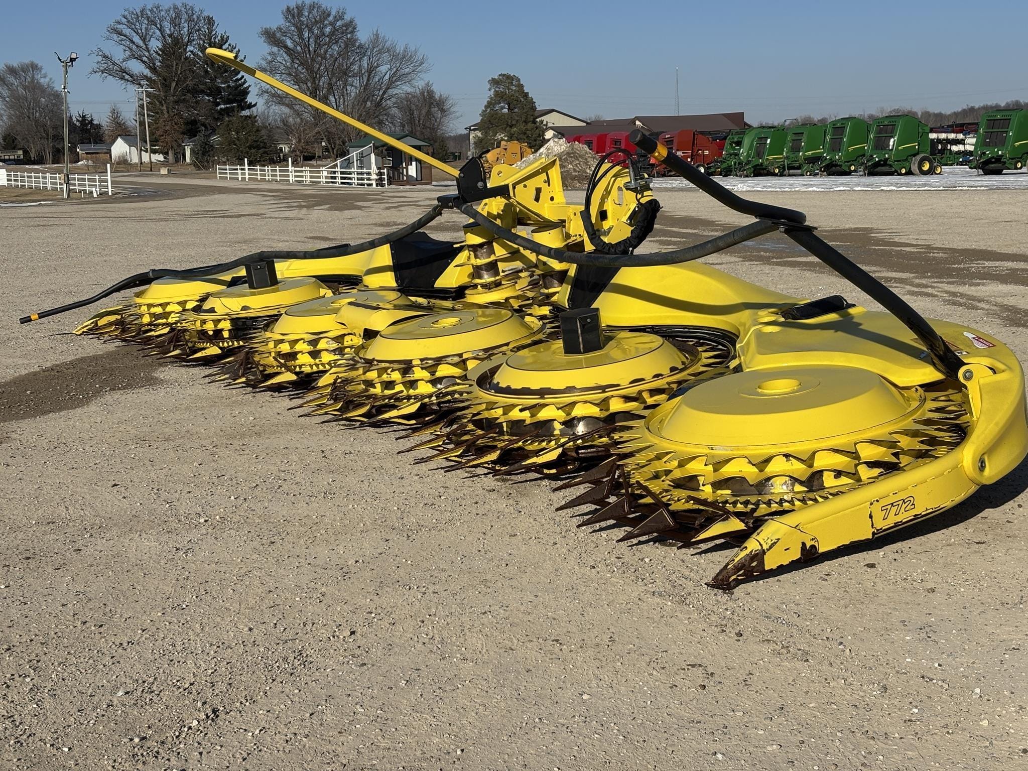2022 John Deere 772 Equipment Image0