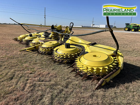 Image of John Deere 772 Primary image