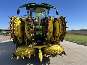 2022 John Deere 722 Image
