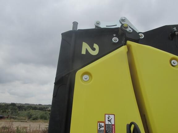 Image of John Deere 772 equipment image 1