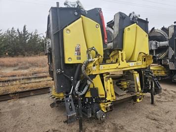 Main image John Deere 772