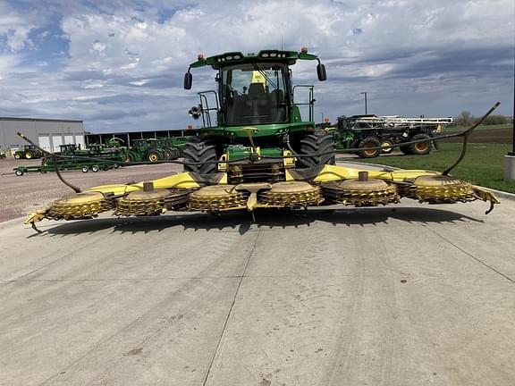 Image of John Deere 772 equipment image 1