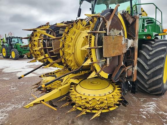 Image of John Deere 772 Primary image