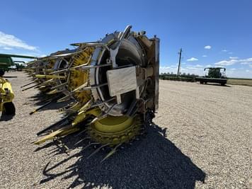 Main image John Deere 772