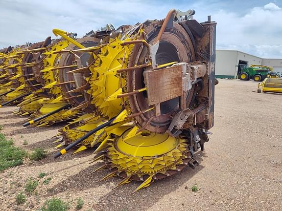 Image of John Deere 772 equipment image 4