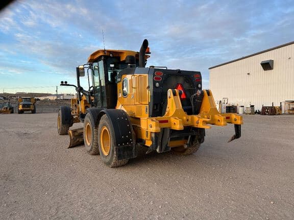 Image of John Deere 772G equipment image 2
