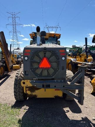 Image of John Deere 772G equipment image 4