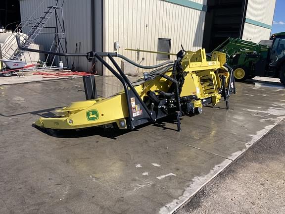 Image of John Deere 778 equipment image 4