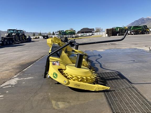 Image of John Deere 778 equipment image 3