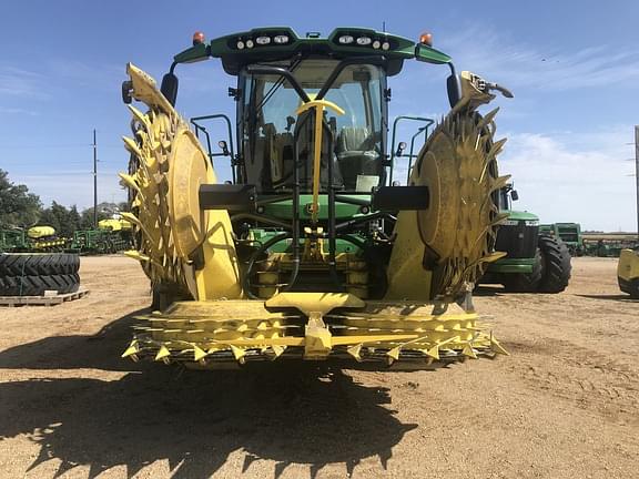 Image of John Deere 778 equipment image 1