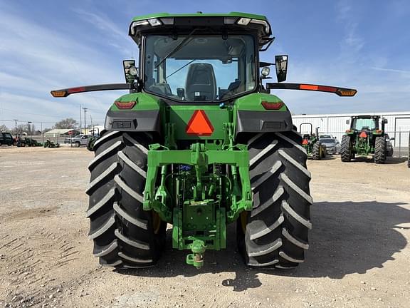Image of John Deere 7R 210 equipment image 3