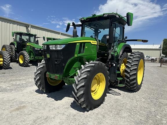 Image of John Deere 7R 210 Primary image