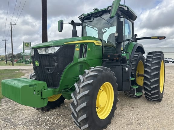 2022 John Deere 7R 210 Equipment Image0