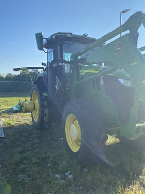 2022 John Deere 7R 210 Image