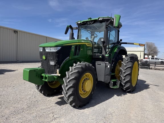 2022 John Deere 7R 210 Equipment Image0