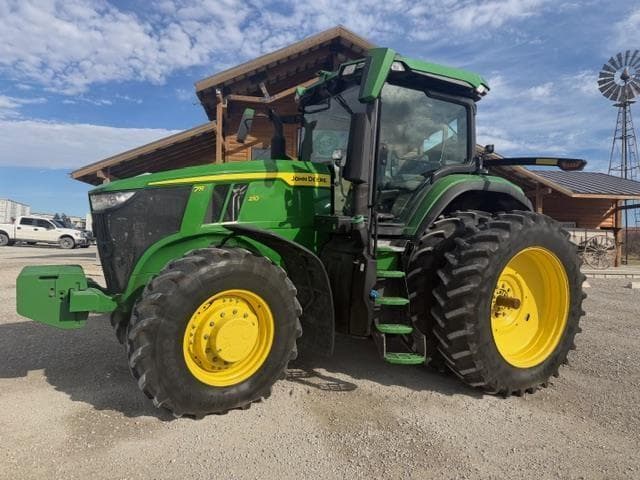 Image of John Deere 7R 210 equipment image 1