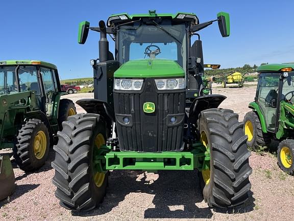 Image of John Deere 7R 210 equipment image 4