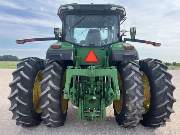 Image of John Deere 7R 210 equipment image 3