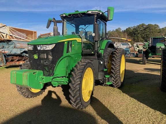 Image of John Deere 7R 210 equipment image 1