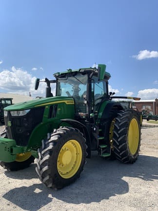 2022 John Deere 7R 210 Equipment Image0