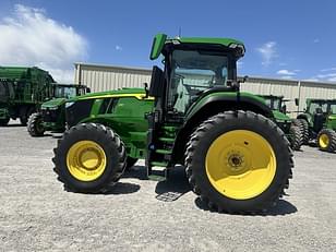 Main image John Deere 7R 210 1