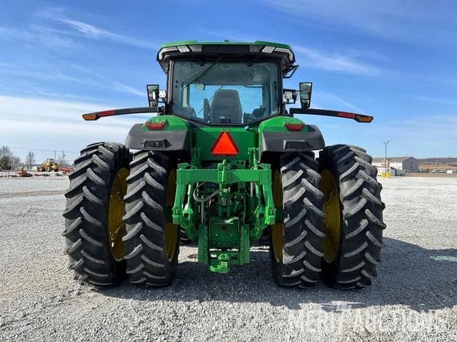Image of John Deere 7R 210 equipment image 3