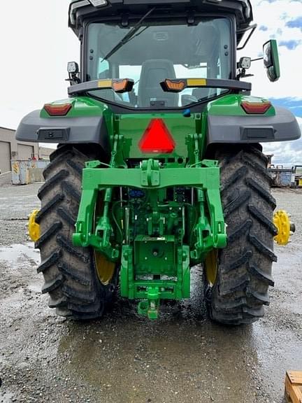 Image of John Deere 7R 230 equipment image 1