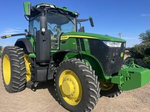 2022 John Deere 7R 230 Image