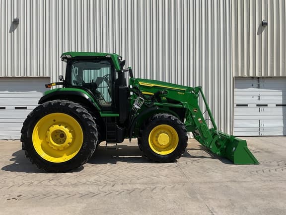 Image of John Deere 7R 230 equipment image 1